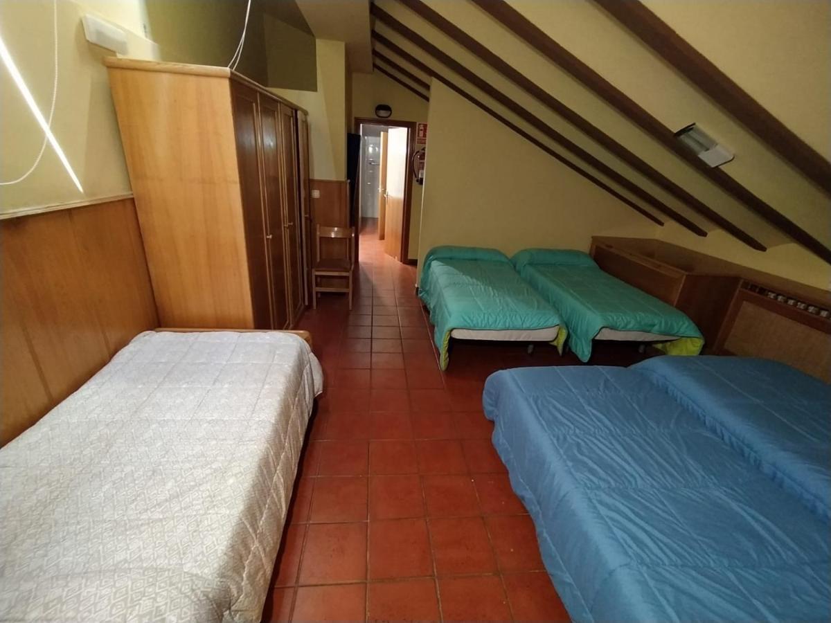 Albergue De Nuestra Senora Carrasquedo Granon Eksteriør bilde